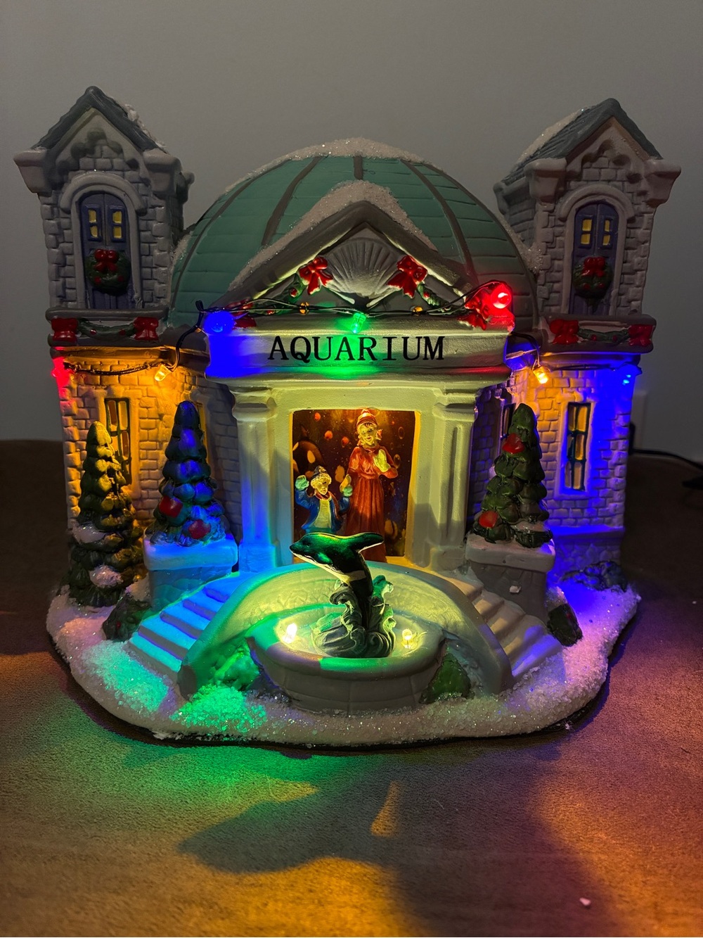 Carole Towne Christmas Village Aquarium 20th Anniversary LED Lights Up 2022
